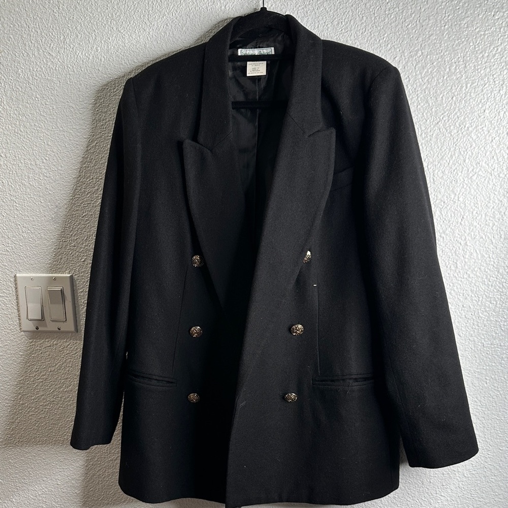 Stephanie Andrew's Black Double-Breasted wool Blazer with Gold Buttons size 16